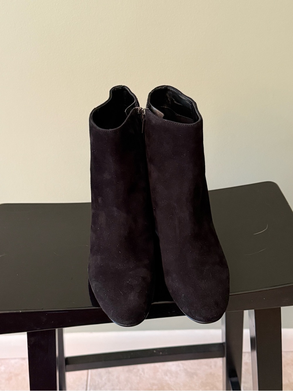Women's Black Suede Ankle Boots Size 9.
